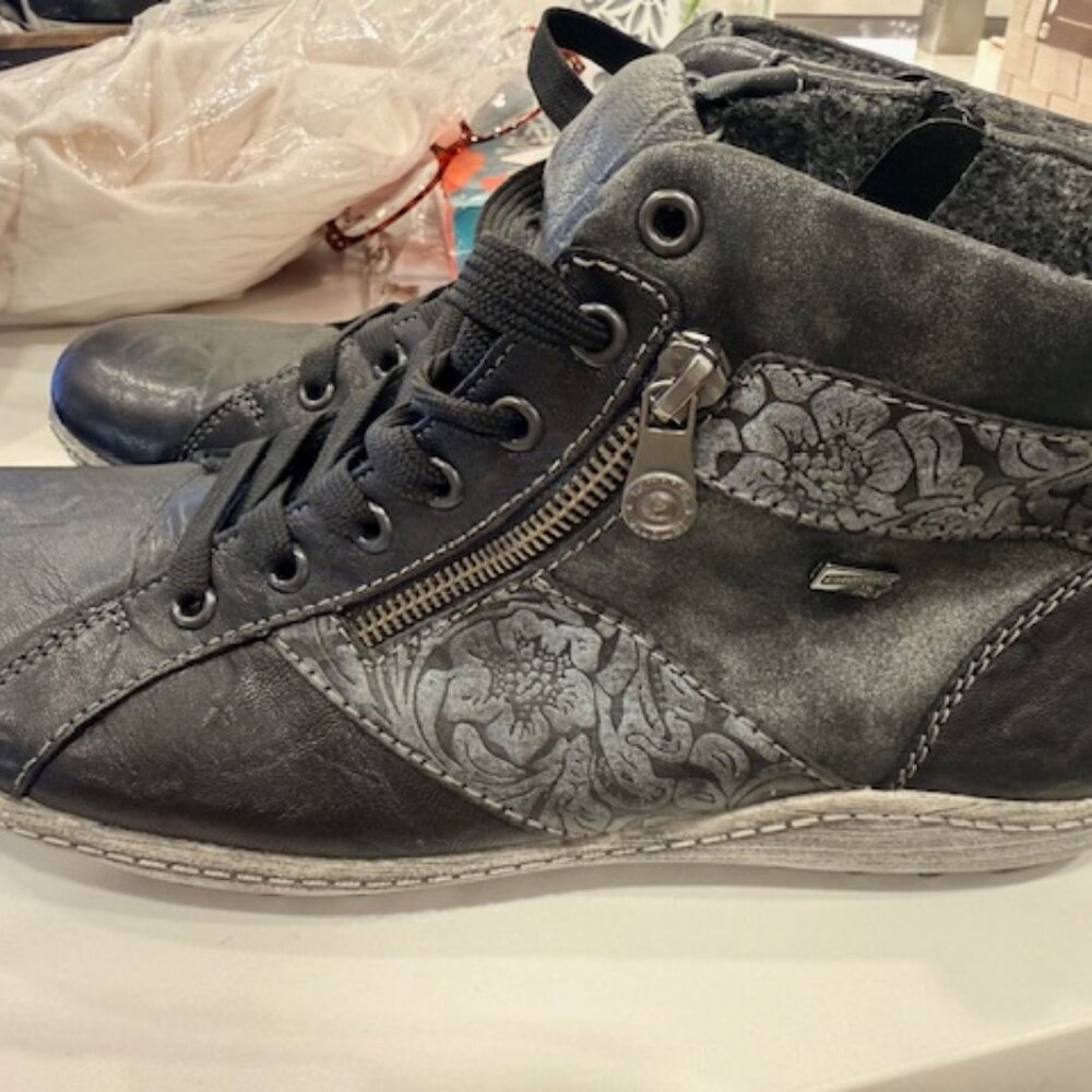 Remonte 1497 leather black floral pattern ankle boots NWT Size 43/11